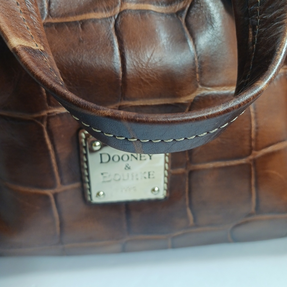 Dooney & Bourke Medium Chiara Bag Brown Crocodile Embossed Leather Purse - Picture 2 of 14